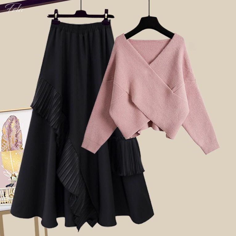 ピンク/セーター+ブラック/スカート