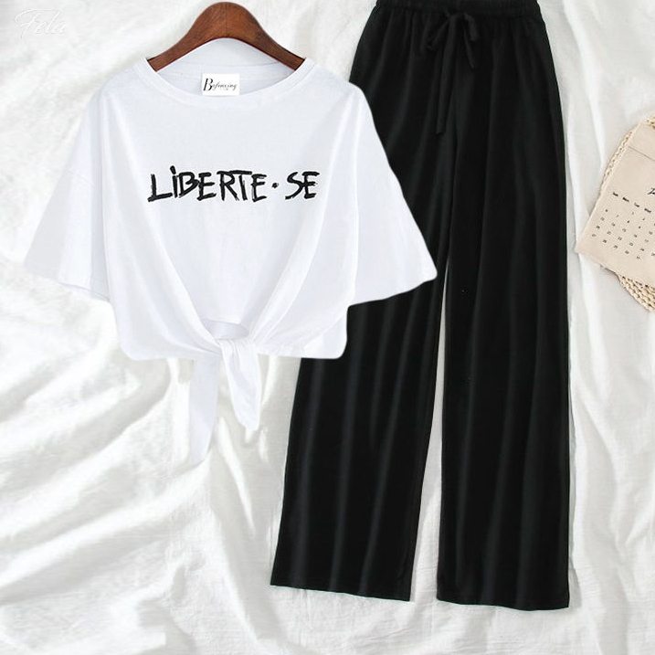 ホワイト03／Tシャツ+ブラック／パンツ